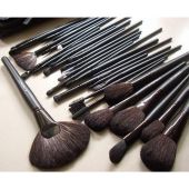 Mac 32 Pcs Brush Set With Black Makeup Brushes Pou